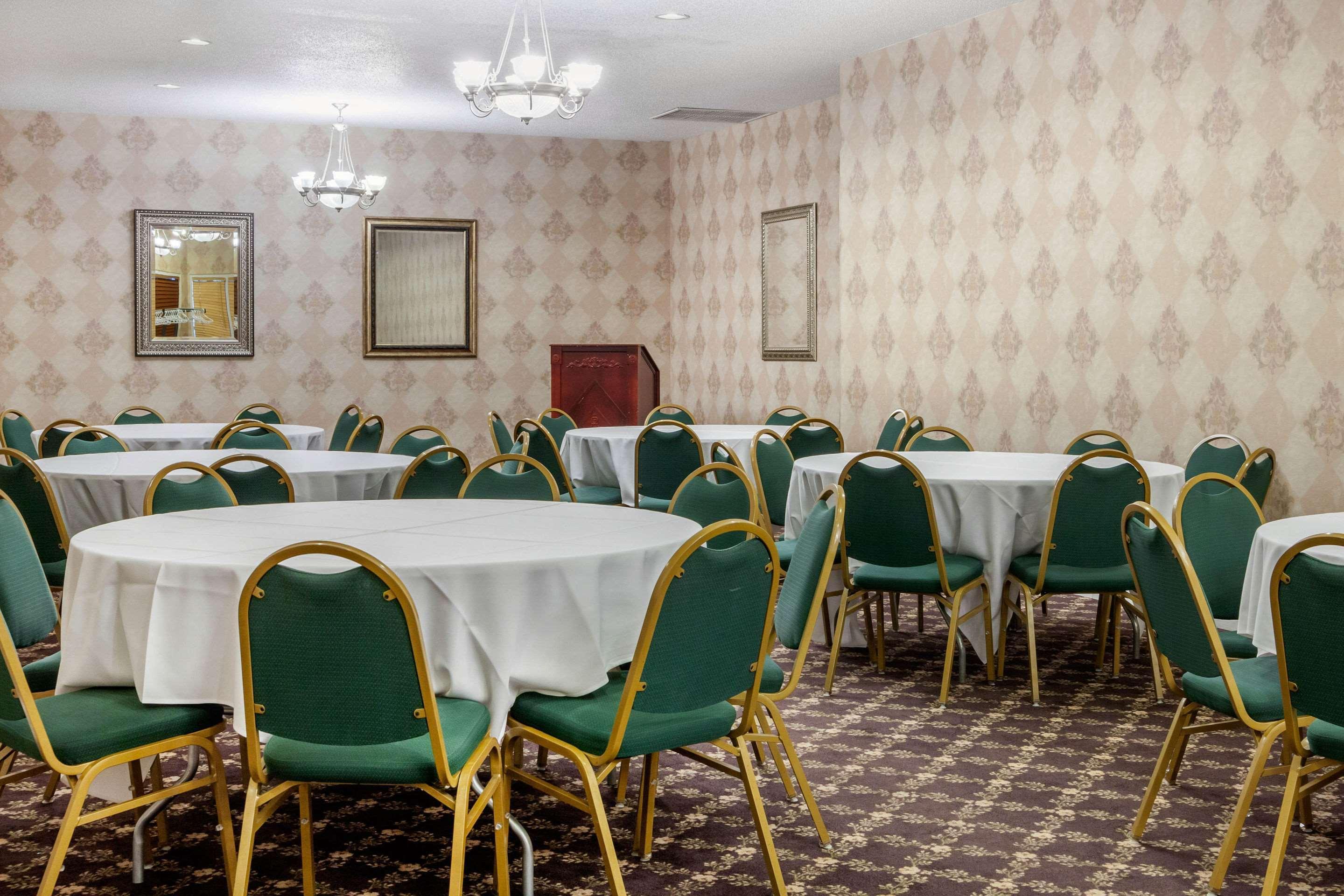 The Wisconsin Hotel & Conference Center Wisconsin Dells Bagian luar foto