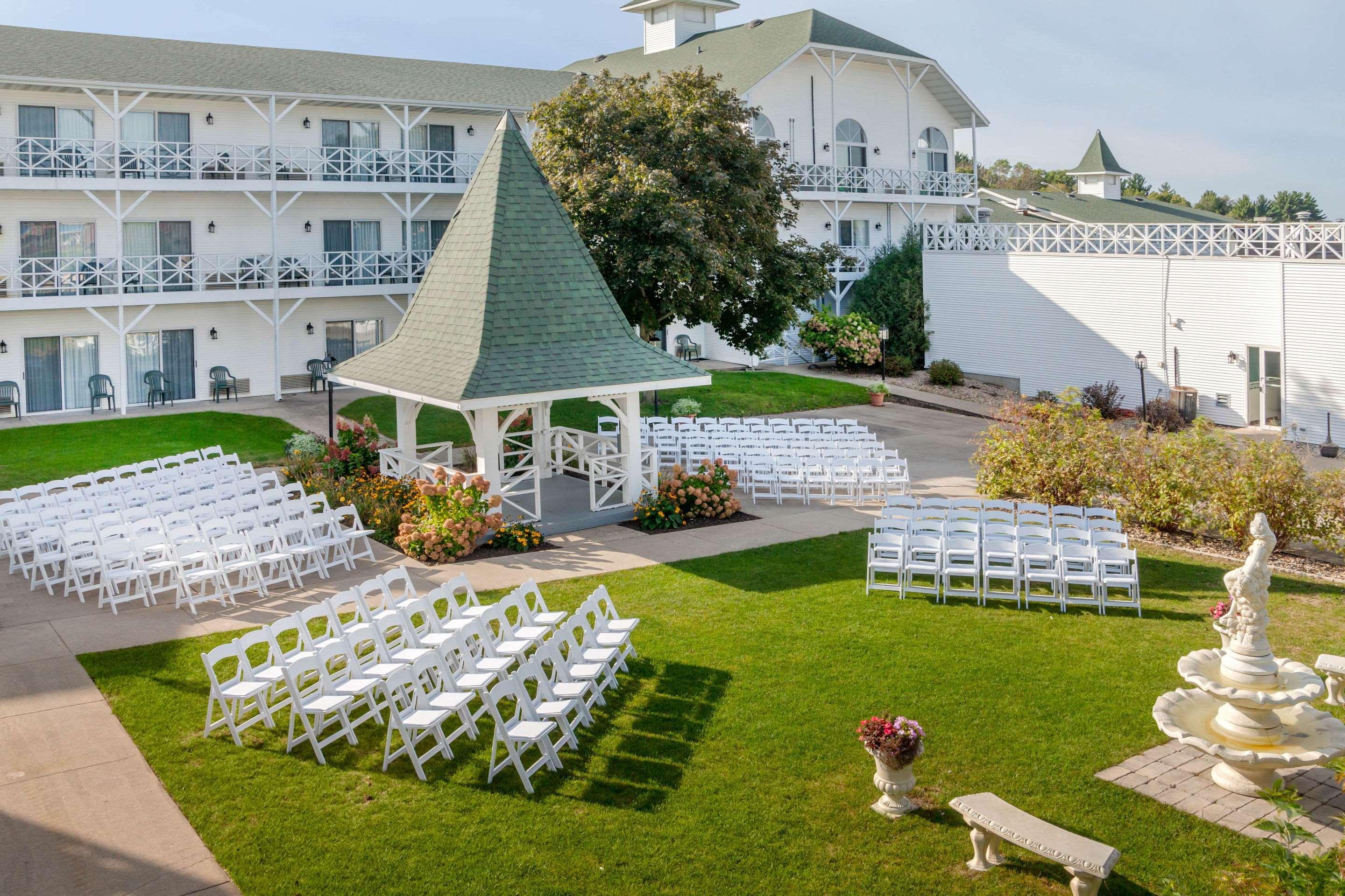 The Wisconsin Hotel & Conference Center Wisconsin Dells Bagian luar foto